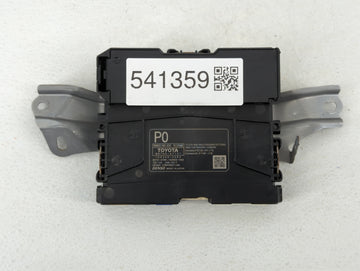 2016-2017 Toyota Prius Chassis Control Module Ccm Bcm Body Control - Oemusedautoparts1.com