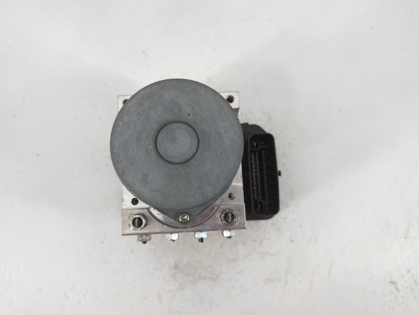 2017-2018 Toyota Rav4 ABS Pump Control Module Replacement P/N:116040-43150 89541-0R110 Fits Fits 2017 2018 OEM Used Auto Par