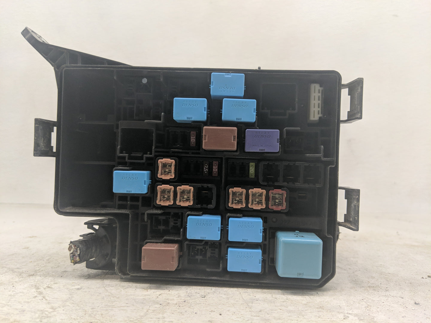 2016-2018 Toyota Rav4 Fusebox Fuse Box Panel Relay Module Fits Fits 2016 2017 2018 OEM Used Auto Parts - Oemusedautoparts1.c