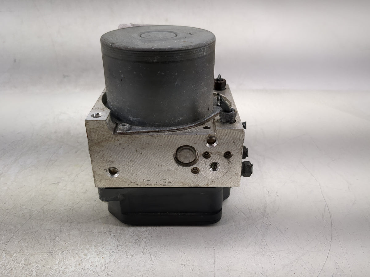 2017-2018 Toyota Rav4 Anti-Lock Brake ABS Pump Module Actuator OEM P/N:44540-42401 Fits Fits 2017 2018 OEM Used Auto Parts -