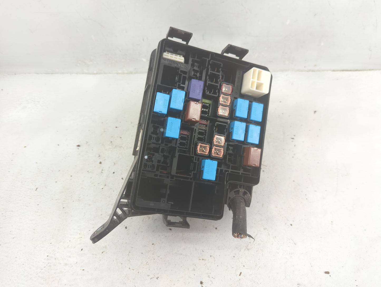 2016-2018 Toyota Rav4 Fusebox Fuse Box Panel Relay Module P/N:82662-0R190 Fits Fits 2016 2017 2018 OEM Used Auto Parts - Oem