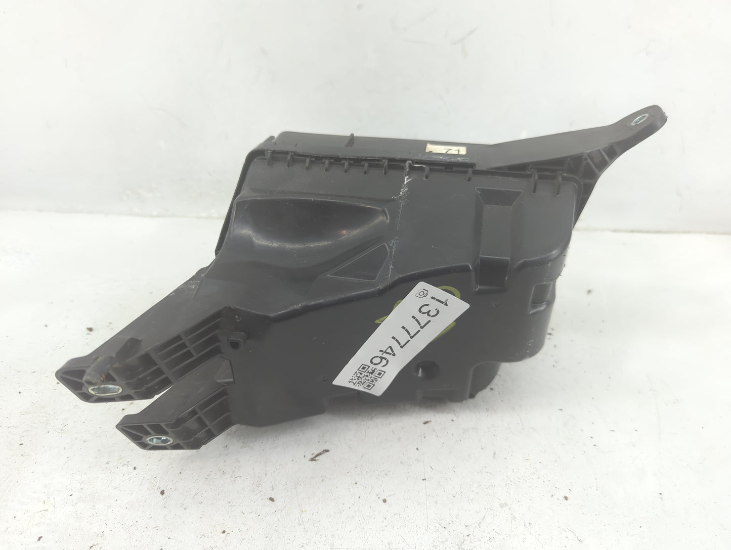 2016-2018 Toyota Rav4 Fusebox Fuse Box Panel Relay Module P/N:82662-0R190 Fits Fits 2016 2017 2018 OEM Used Auto Parts - Oem