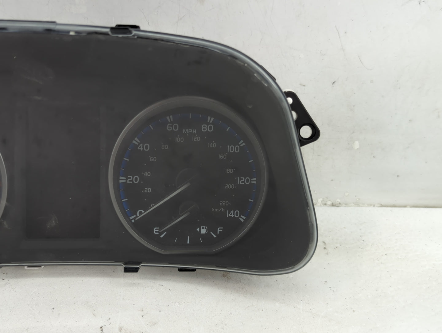 2017-2018 Toyota Rav4 Instrument Cluster Speedometer Gauges P/N:83800-42U90 Fits Fits 2017 2018 OEM Used Auto Parts - Oemuse