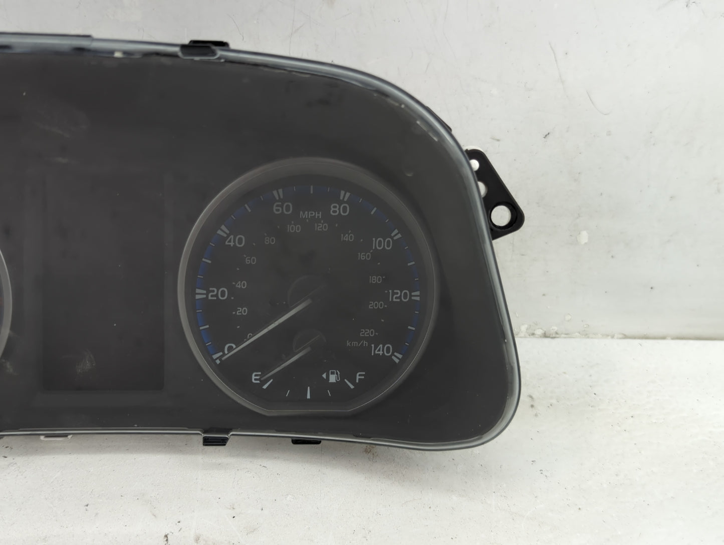 2017-2018 Toyota Rav4 Instrument Cluster Speedometer Gauges P/N:83800-42U90 Fits Fits 2017 2018 OEM Used Auto Parts - Oemuse