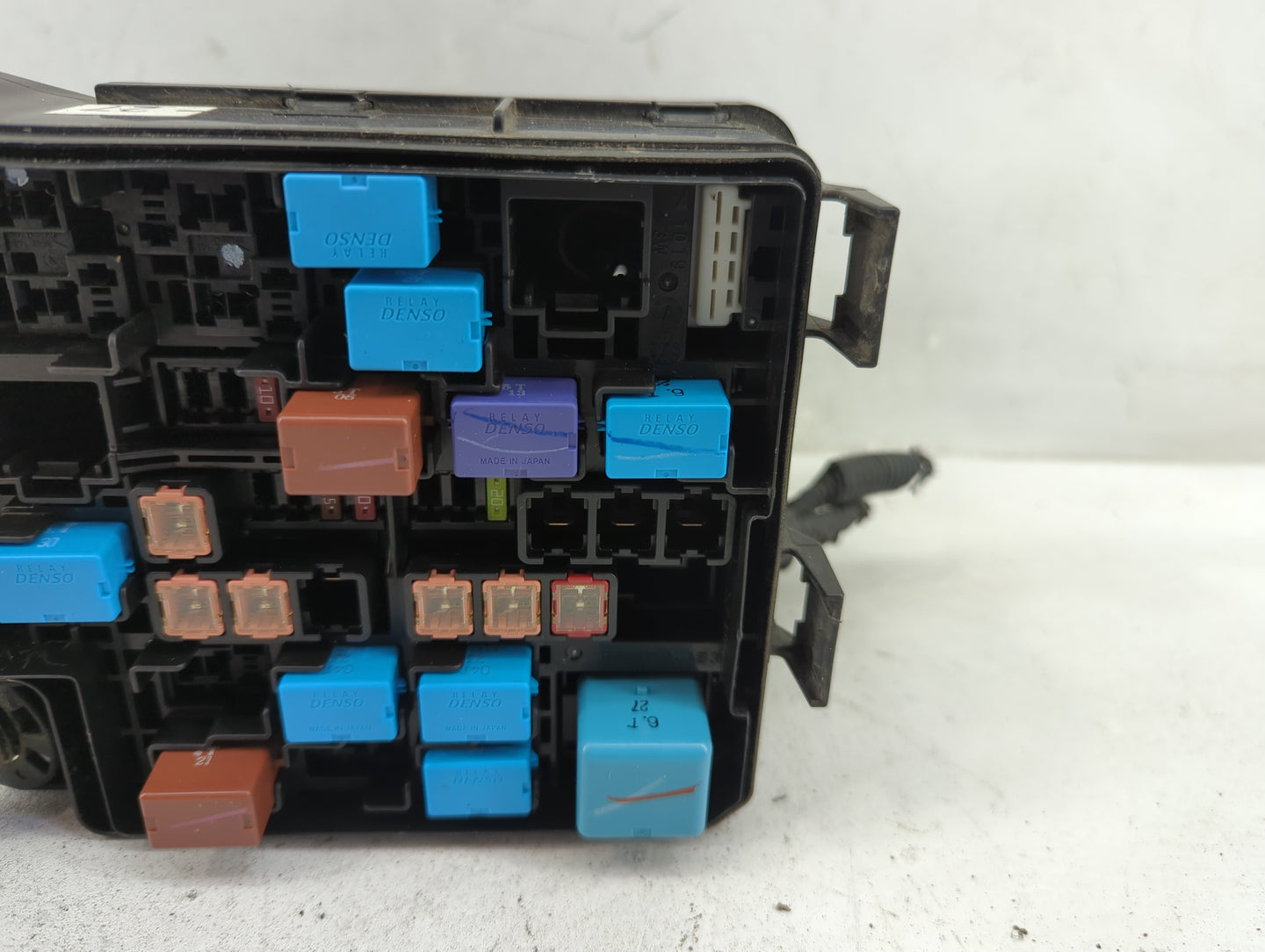 2016-2018 Toyota Rav4 Fusebox Fuse Box Panel Relay Module P/N:82662-0R190 Fits Fits 2016 2017 2018 OEM Used Auto Parts - Oem