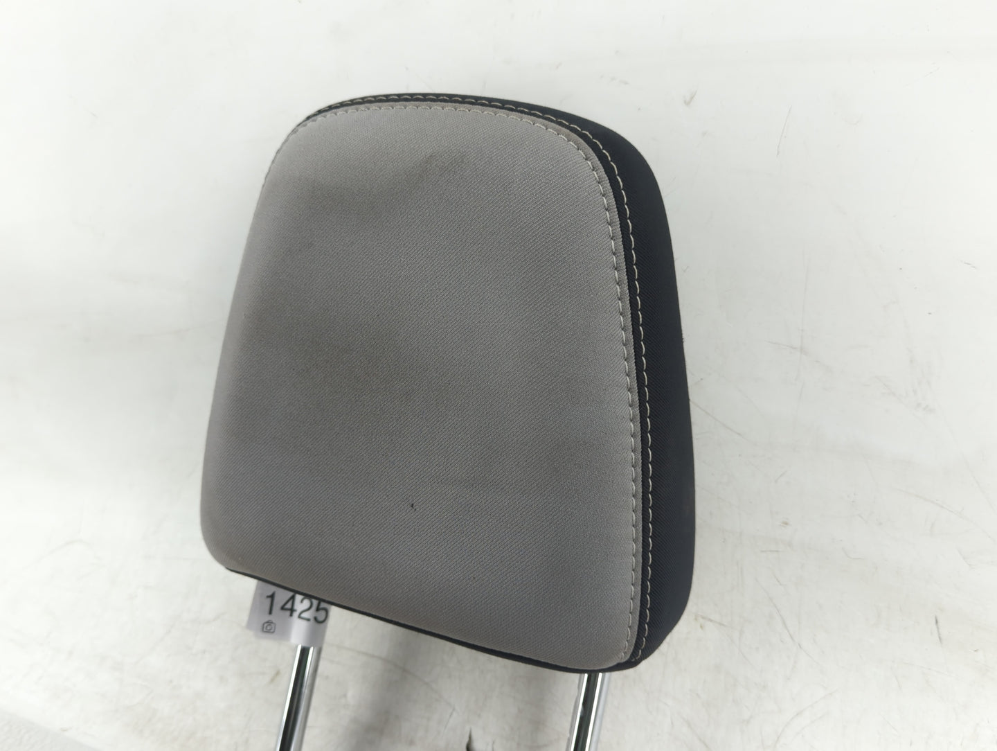 2017 Toyota Rav4 Headrest Head Rest Front Driver Passenger Seat Fits OEM Used Auto Parts - Oemusedautoparts1.com