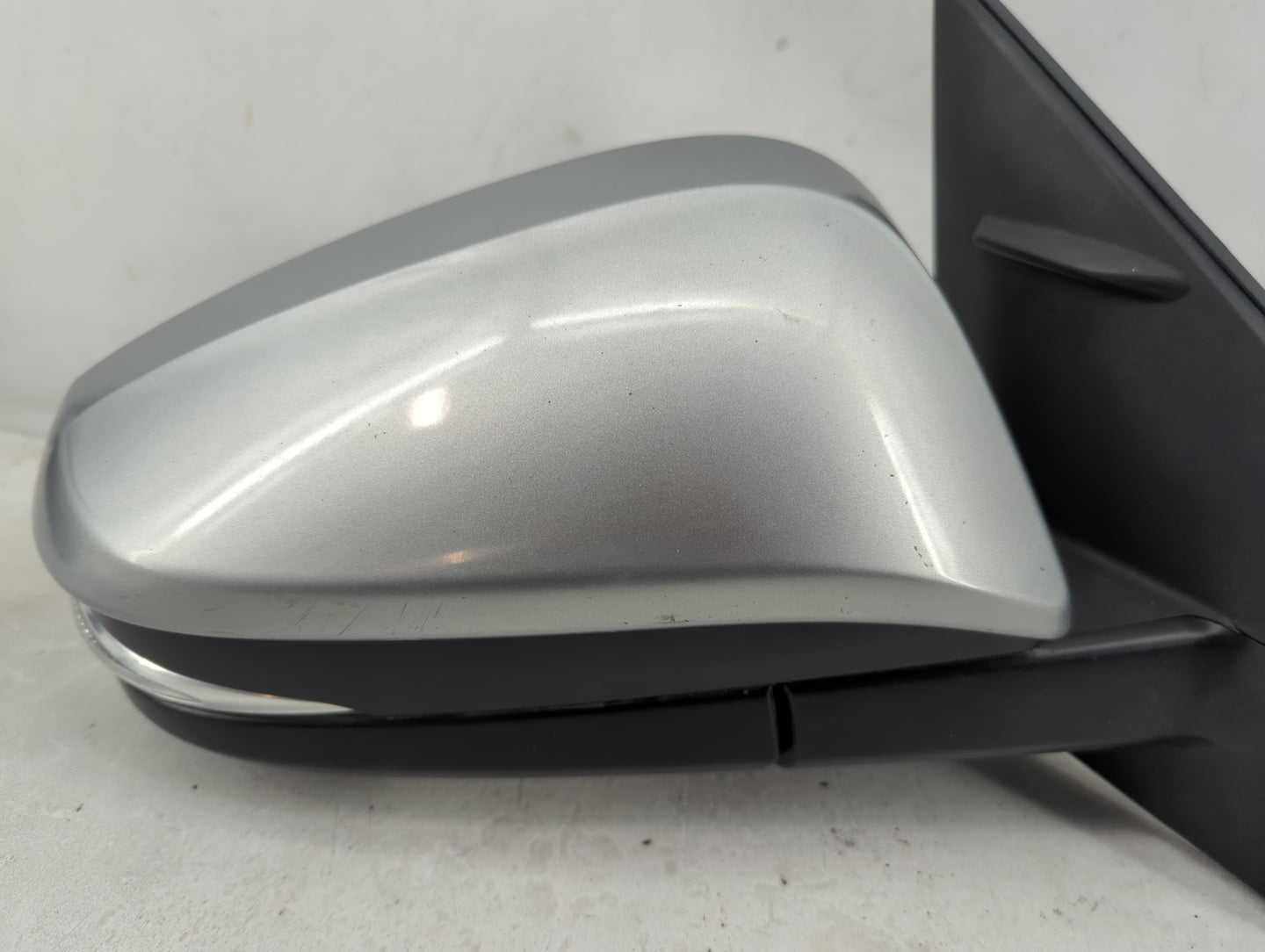 2016-2018 Toyota Rav4 Passenger Side View Mirror - Right Door Mirror OEM Used - Oemusedautoparts1.com
