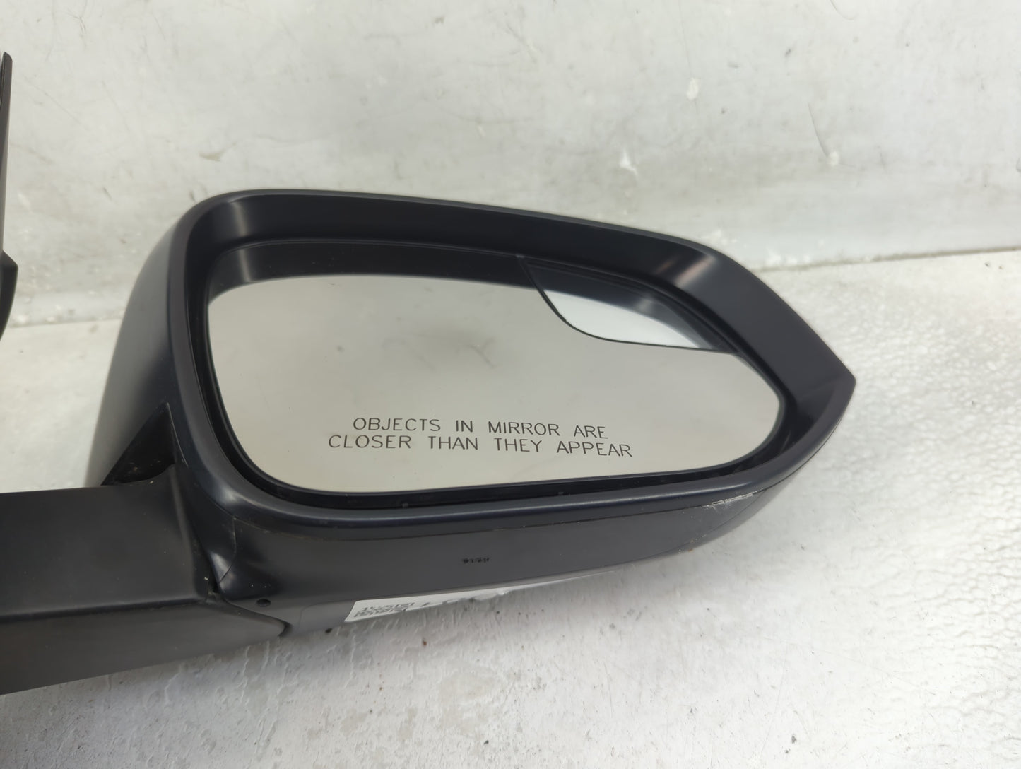 2016-2018 Toyota Rav4 Passenger Side View Mirror - Right Door Mirror OEM Used - Oemusedautoparts1.com