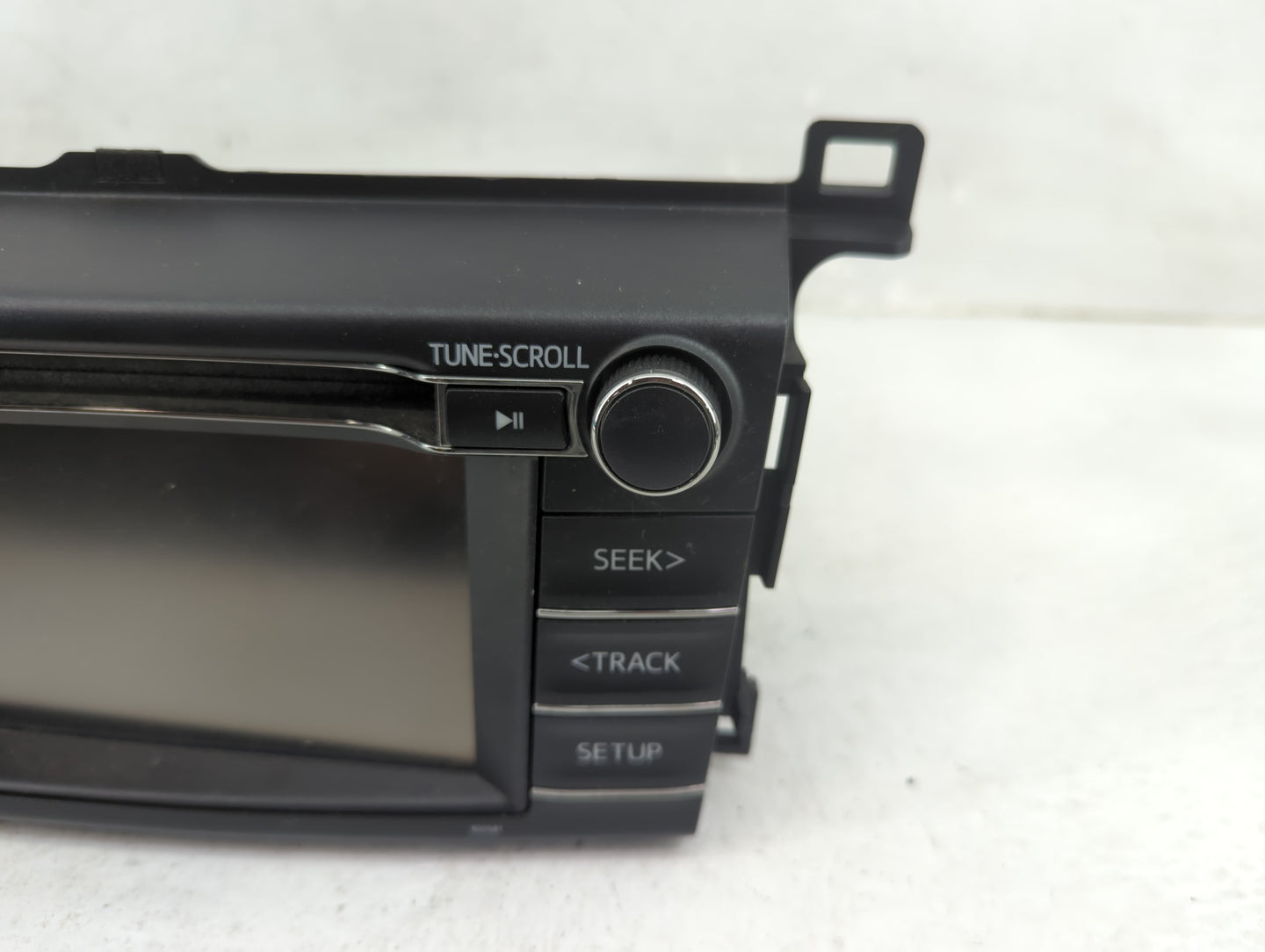 2016-2018 Toyota Rav4 Radio AM FM Cd Player Receiver Replacement P/N:86140-0R170 Fits Fits 2016 2017 2018 OEM Used Auto Part