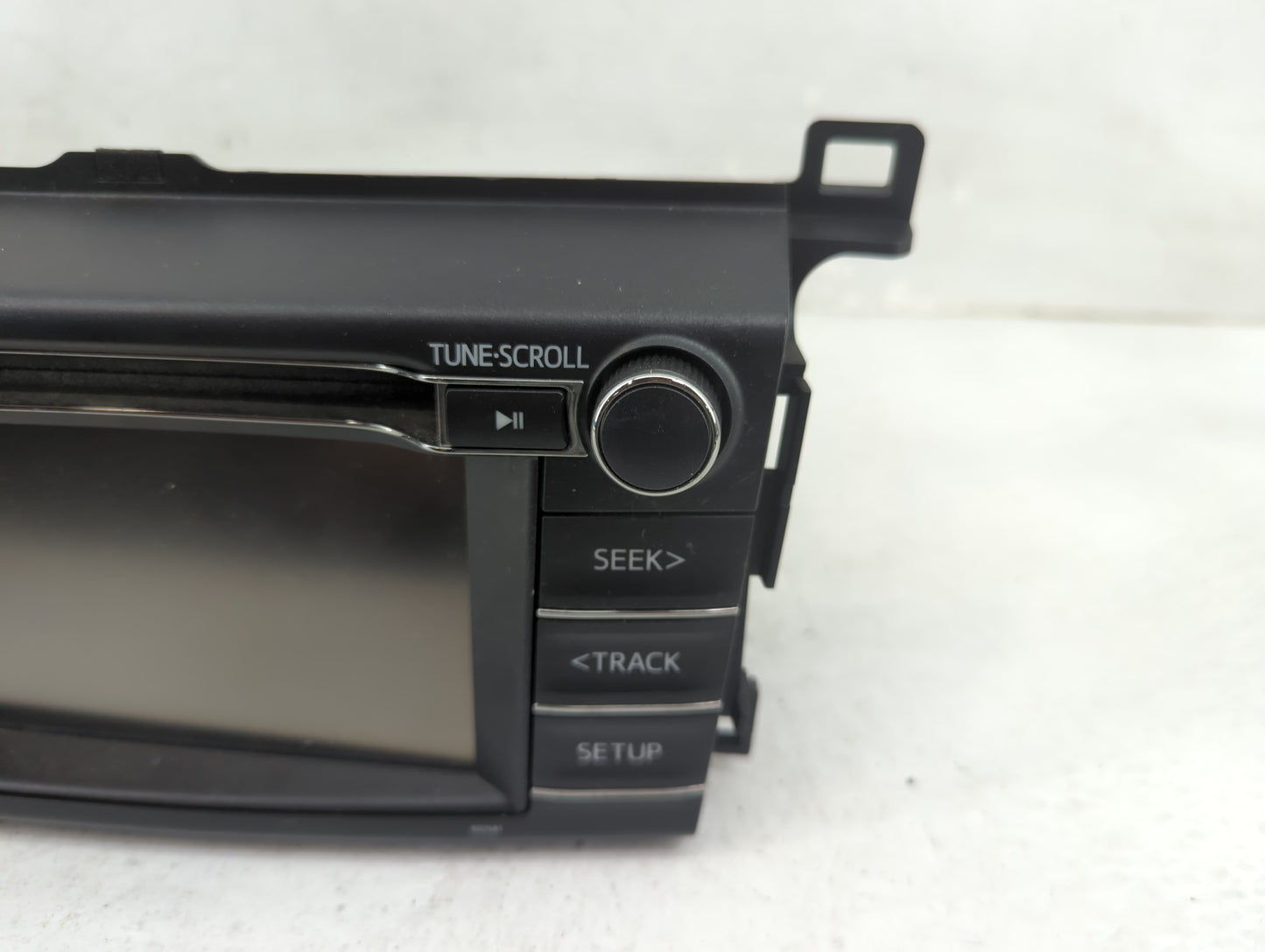 2016-2018 Toyota Rav4 Radio AM FM Cd Player Receiver Replacement P/N:86140-0R170 Fits Fits 2016 2017 2018 OEM Used Auto Part
