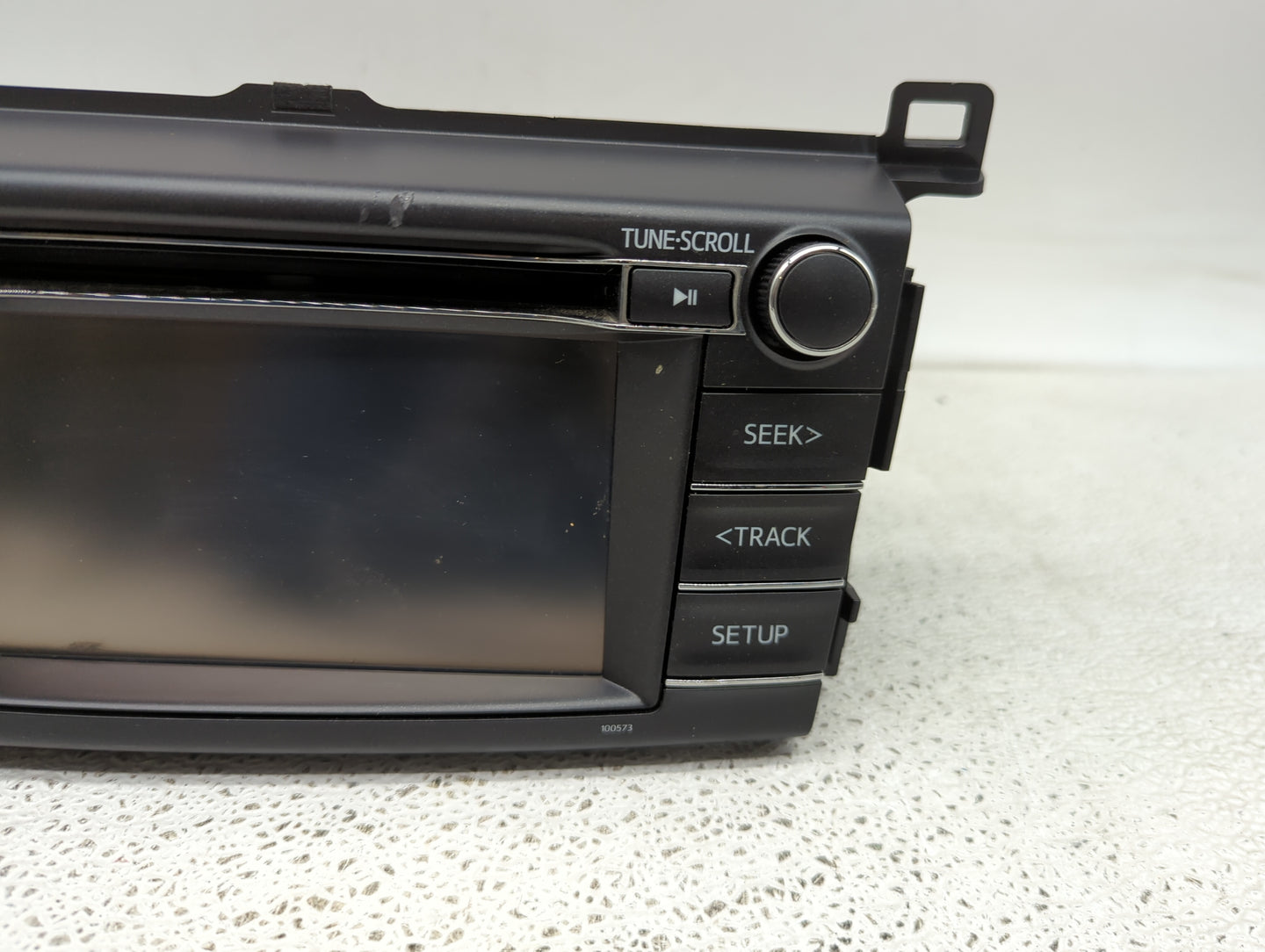 2016-2018 Toyota Rav4 Radio AM FM Cd Player Receiver Replacement P/N:86140-42110 Fits Fits 2016 2017 2018 OEM Used Auto Part