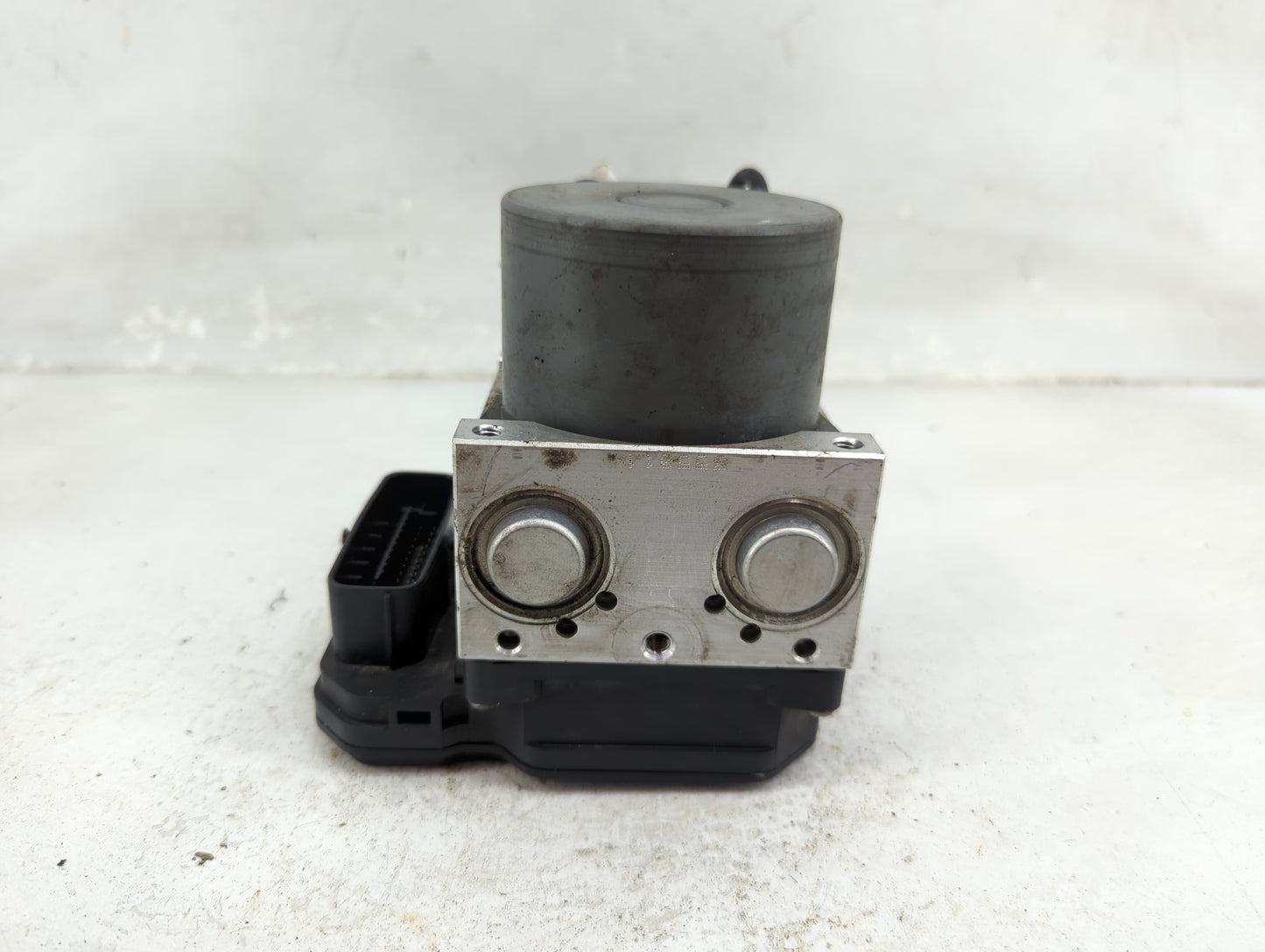 2016-2018 Toyota Rav4 ABS Pump Control Module Replacement P/N:44540-42440 89541-0R121 Fits Fits 2016 2017 2018 OEM Used Auto