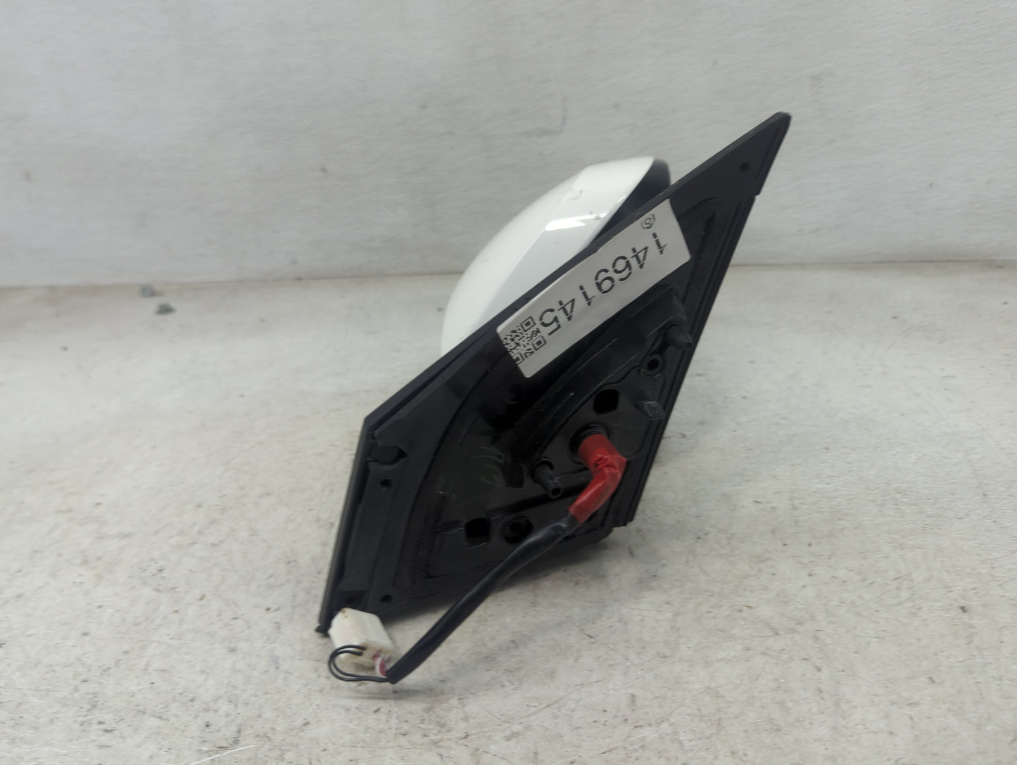 2016-2018 Toyota Rav4 Passenger Side View Mirror - Right Door Mirror OEM Used - Oemusedautoparts1.com
