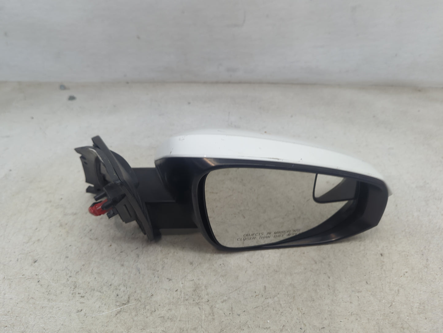 2016-2018 Toyota Rav4 Passenger Side View Mirror - Right Door Mirror OEM Used - Oemusedautoparts1.com