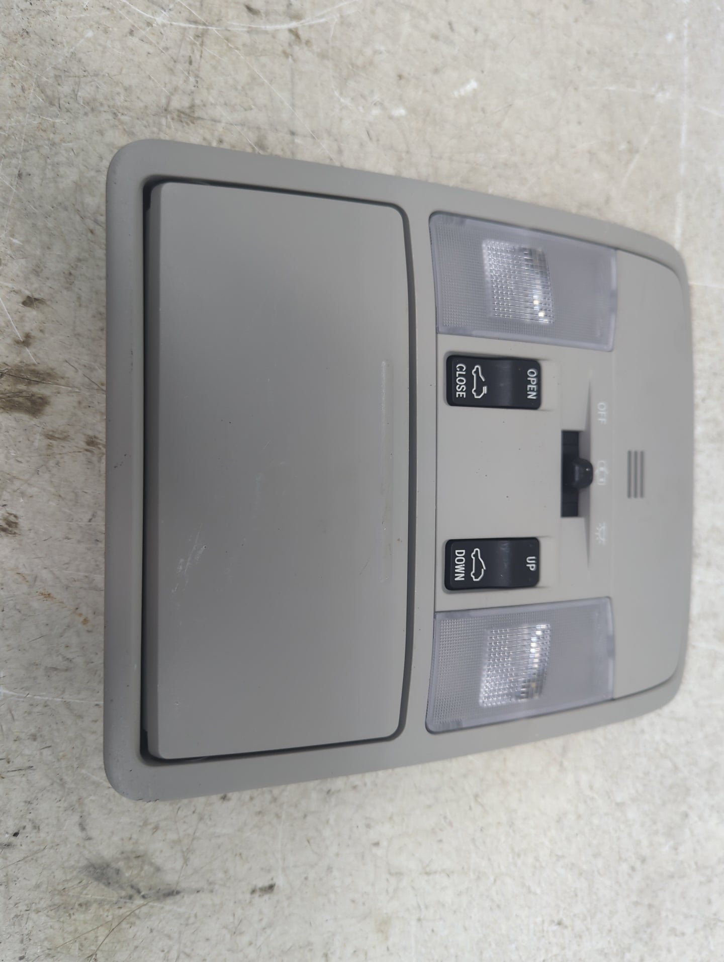 2016-2018 Toyota Rav4 Overhead Console W/rear Climate Control Gray 1482727 - Oemusedautoparts1.com