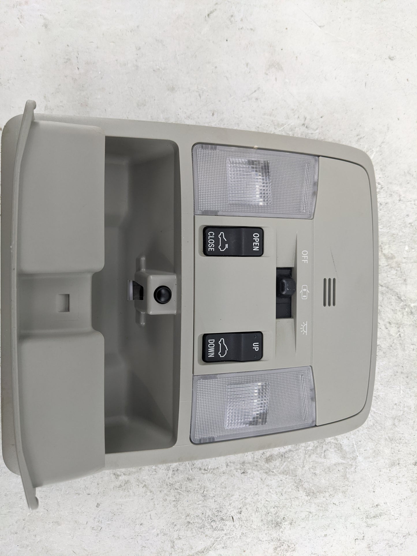 2016-2018 Toyota Rav4 Overhead Console W/rear Climate Control Gray - Oemusedautoparts1.com
