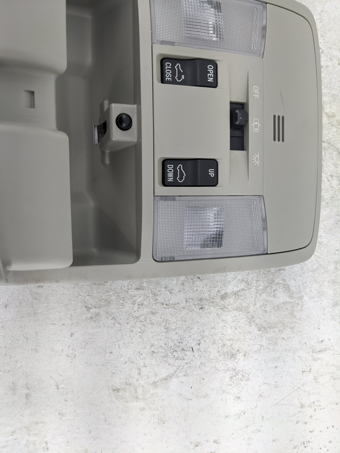 2016-2018 Toyota Rav4 Overhead Console W/rear Climate Control Gray - Oemusedautoparts1.com