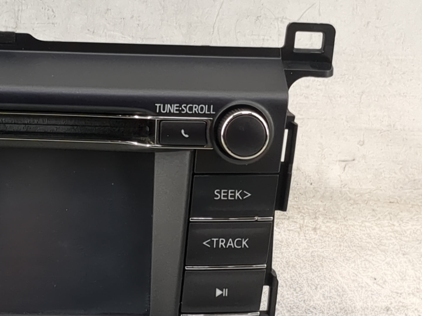 2016-2018 Toyota Rav4 Radio AM FM Cd Player Receiver Replacement P/N:86140-42460 138000-9870F101 Fits Fits 2016 2017 2018 OE