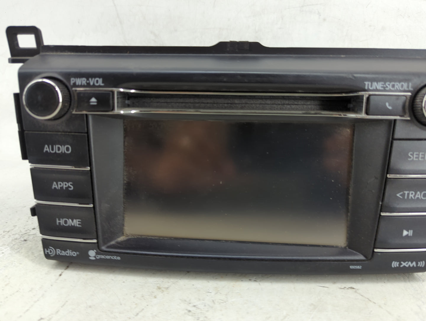 2016-2018 Toyota Rav4 Radio AM FM Cd Player Receiver Replacement P/N:100573 100582 Fits Fits 2016 2017 2018 OEM Used Auto Pa