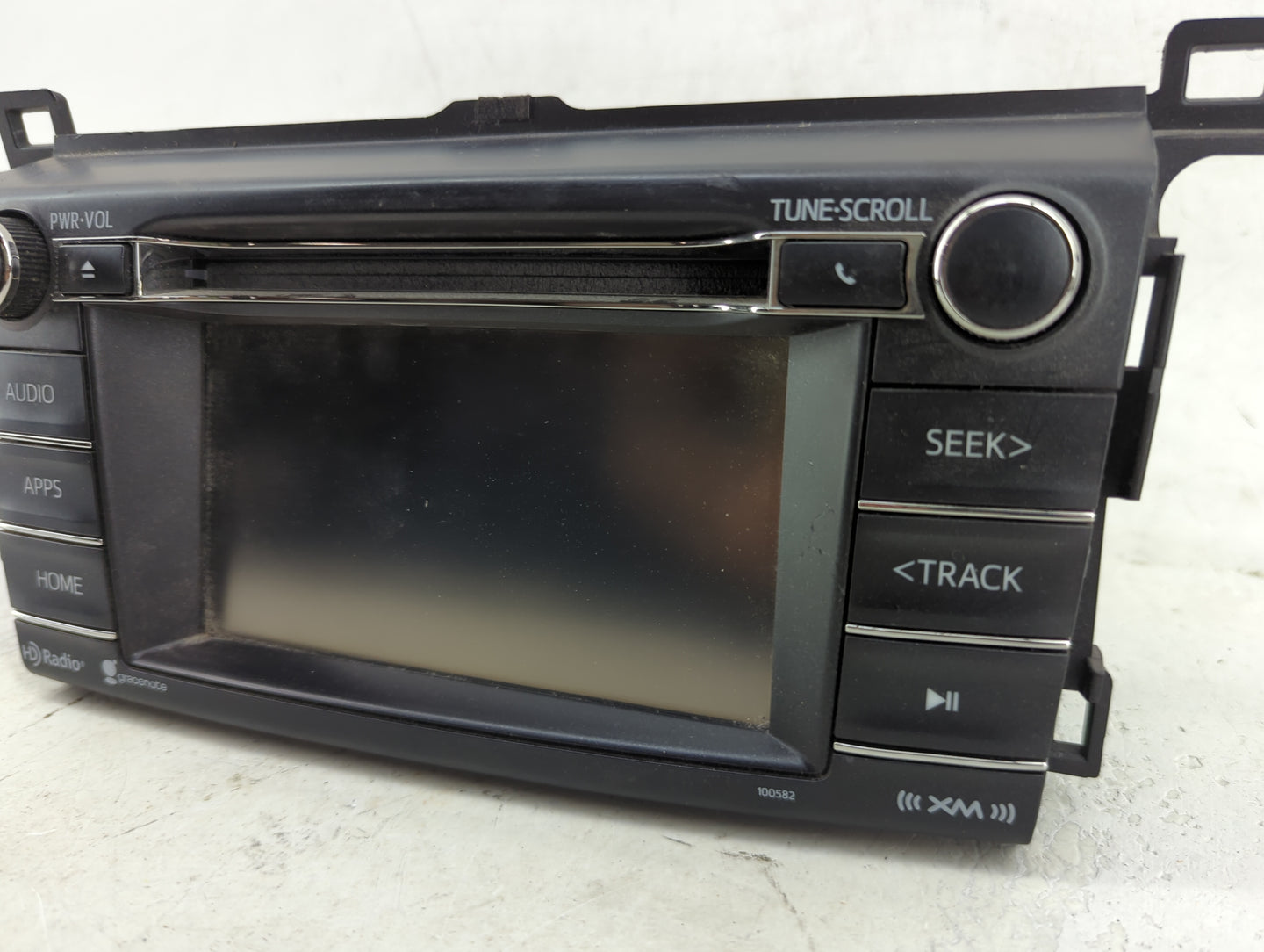 2016-2018 Toyota Rav4 Radio AM FM Cd Player Receiver Replacement P/N:100573 100582 Fits Fits 2016 2017 2018 OEM Used Auto Pa