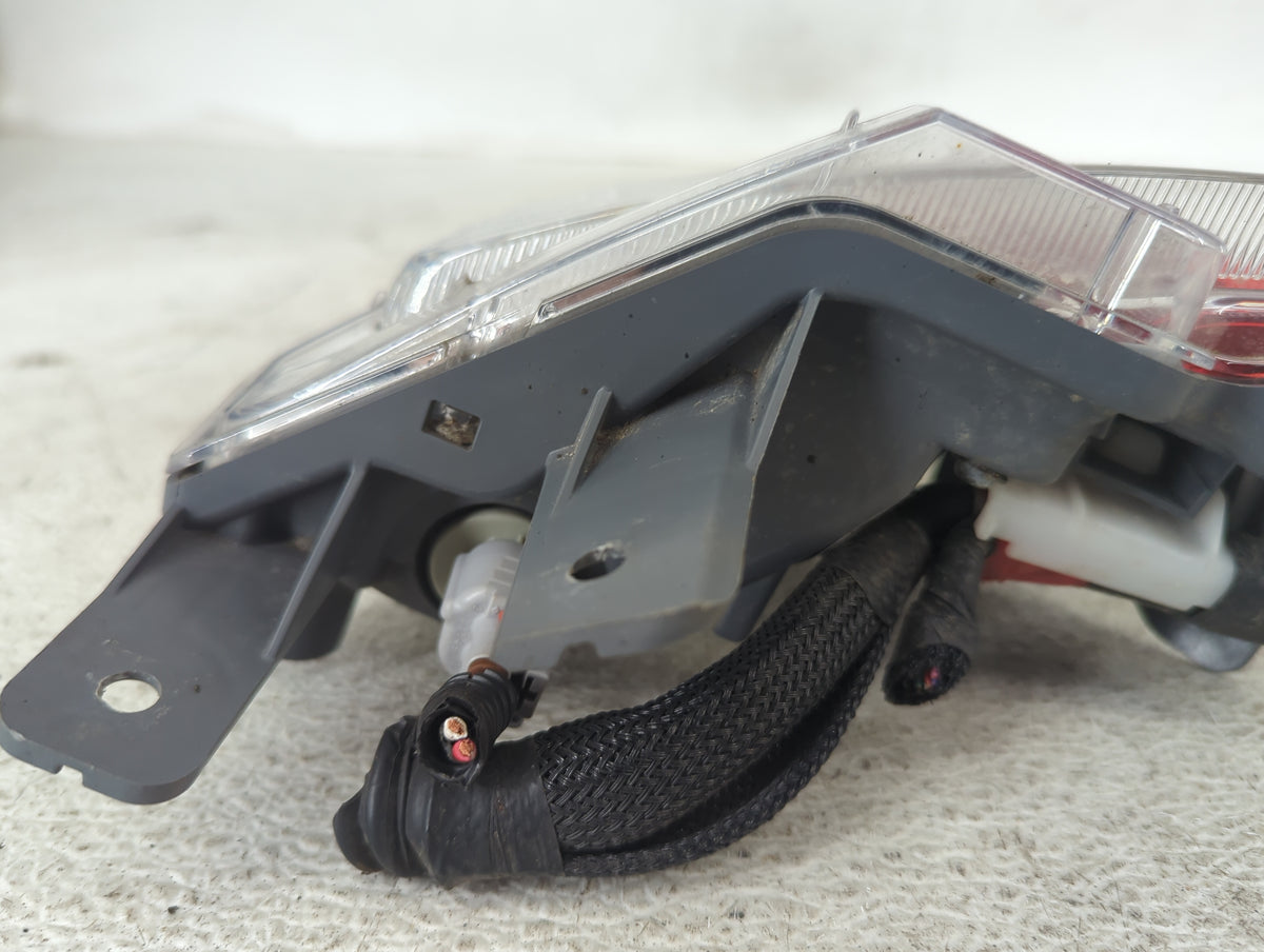 2017 Toyota Rav4 Third Brake Light Tail Light - Oemusedautoparts1.com