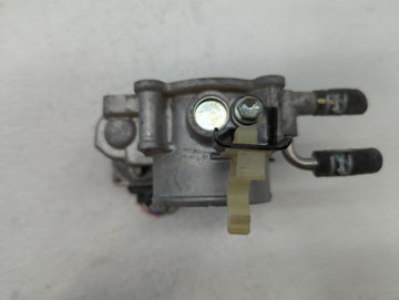 2009-2018 Toyota Rav4 Throttle Body P/N:22030-36010 22030-0V010 Fits Fits 2009 2010 2011 2012 2013 2014 2015 2016 2017 2018 OEM Used Auto Parts