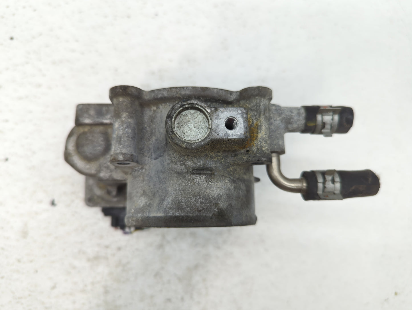 2009-2018 Toyota Rav4 Throttle Body P/N:22030-0V010 Fits Fits 2009 2010 2011 2012 2013 2014 2015 2016 2017 2018 2019 OEM Use