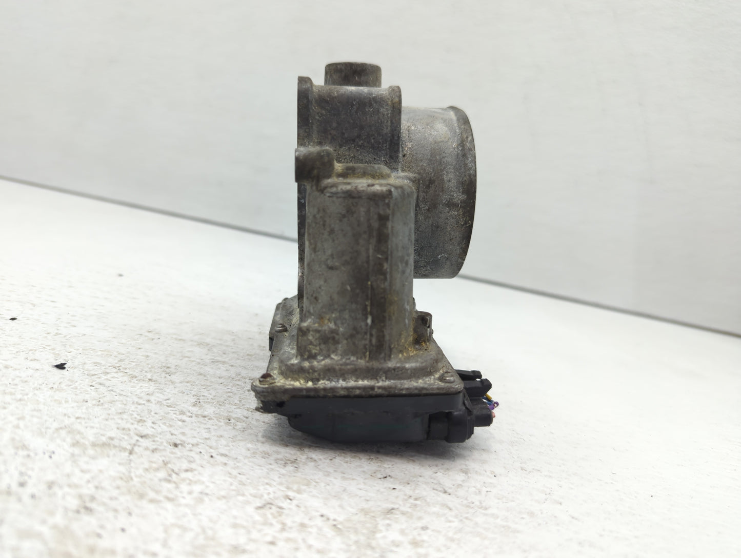 2009-2018 Toyota Rav4 Throttle Body P/N:22030-0V010 Fits Fits 2009 2010 2011 2012 2013 2014 2015 2016 2017 2018 2019 OEM Use