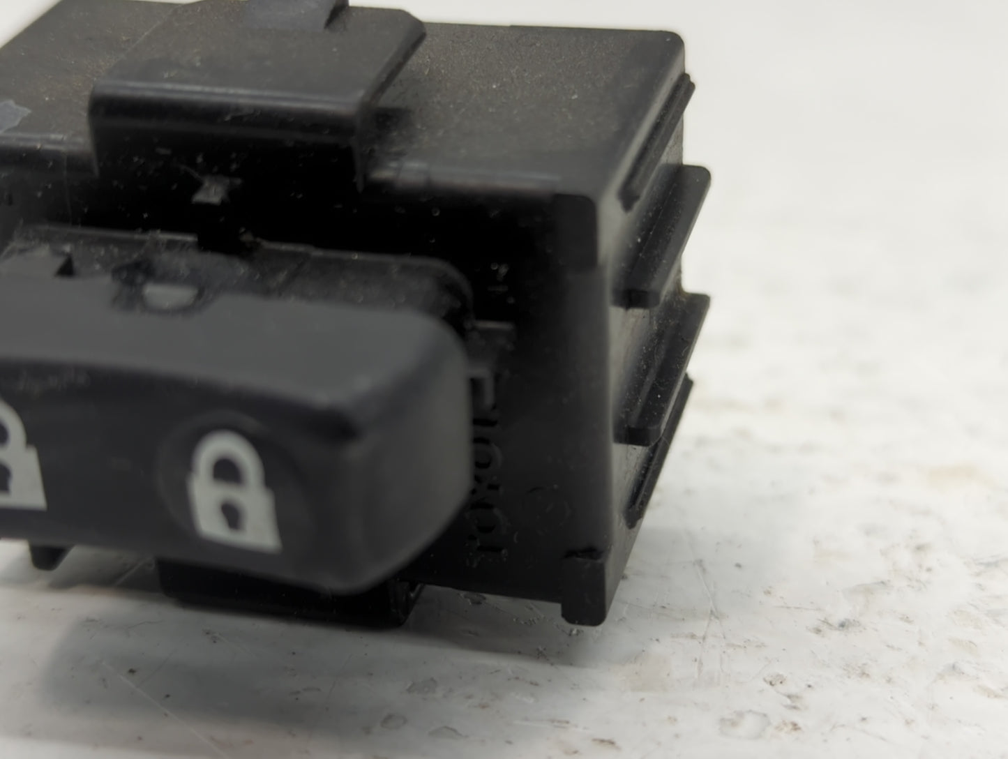 2013-2018 Toyota Rav4 Master Power Window Switch Replacement Driver Side Left P/N:74231-42660-DL Fits OEM Used Auto Parts - 