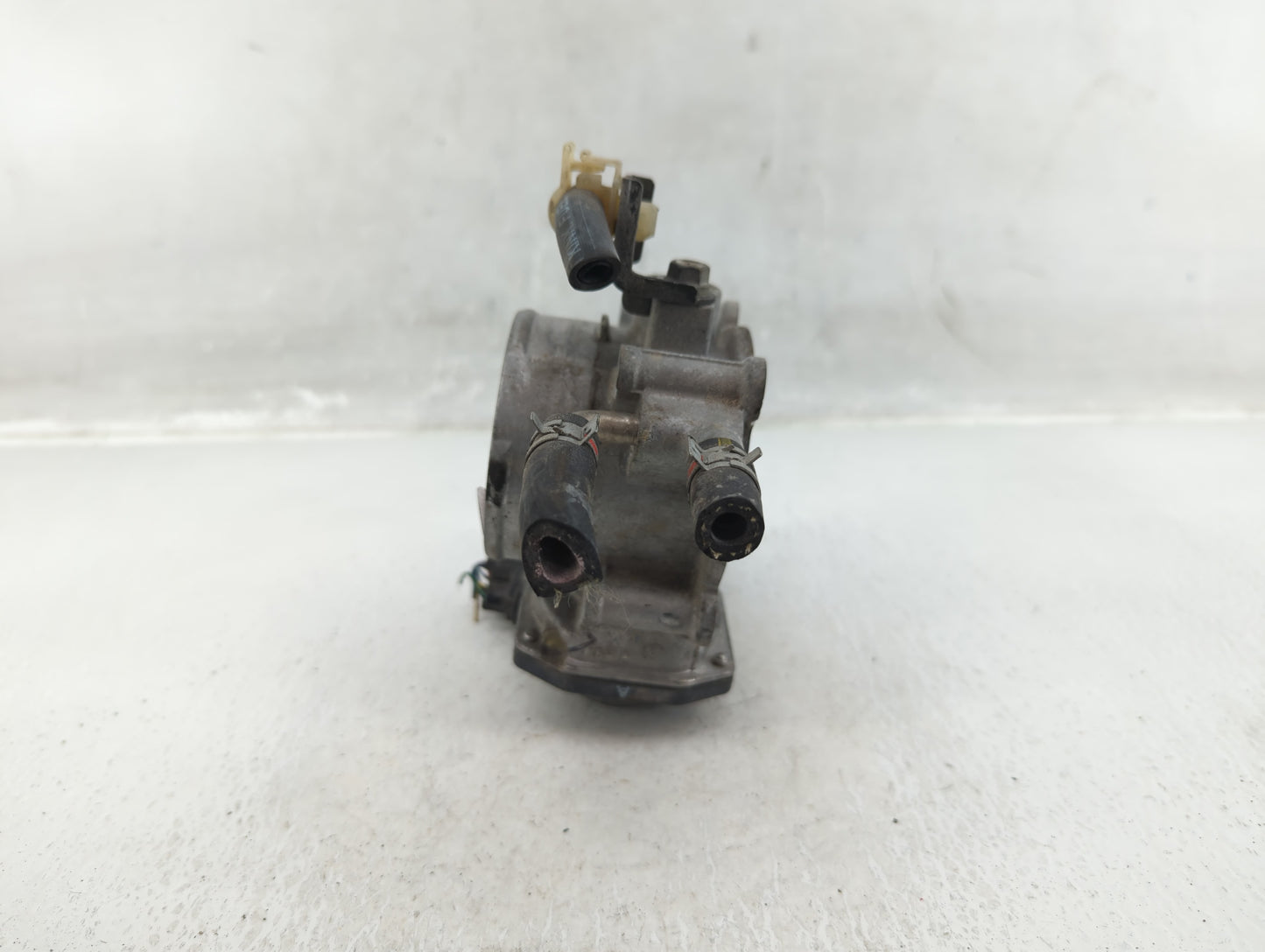 2009-2018 Toyota Rav4 Throttle Body P/N:22030-0V010 Fits Fits 2009 2010 2011 2012 2013 2014 2015 2016 2017 2018 2019 OEM Use
