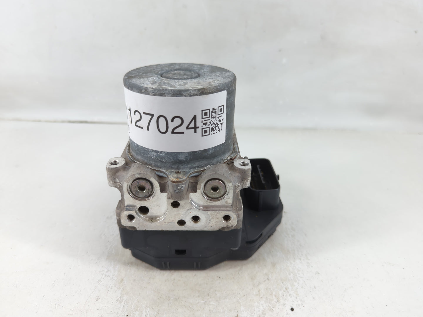 2017 Toyota Sienna ABS Pump Control Module Replacement P/N:44540-08270 89541-08270, 133000-5710 Fits OEM Used Auto Parts - O