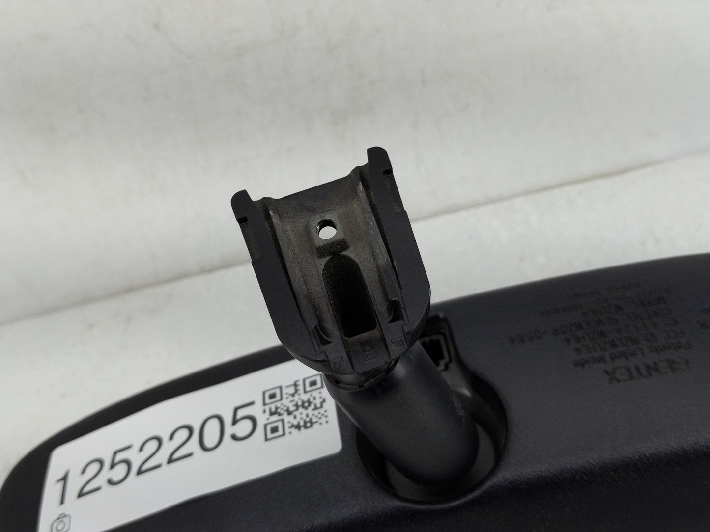 2015-2017 Toyota Sienna Interior Rear View Mirror Replacement OEM P/N:E11026378 Fits Fits 2015 2016 2017 OEM Used Auto Parts