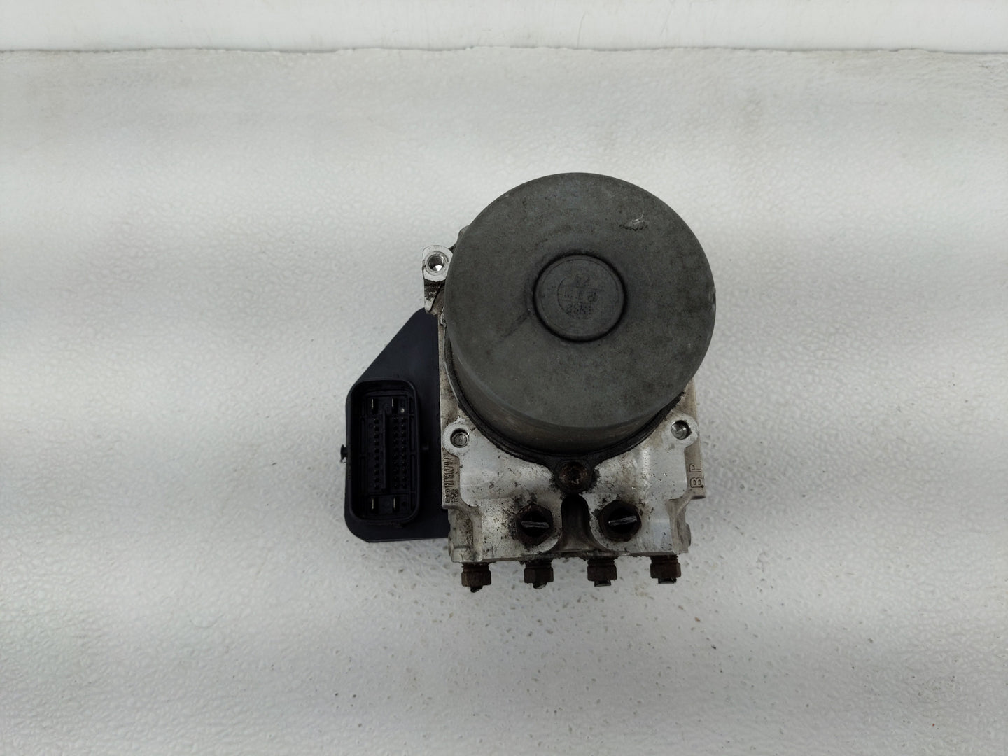 2017 Toyota Sienna ABS Pump Control Module Replacement P/N:133000-5710 89541-08270, 44540-08270 Fits OEM Used Auto Parts - O