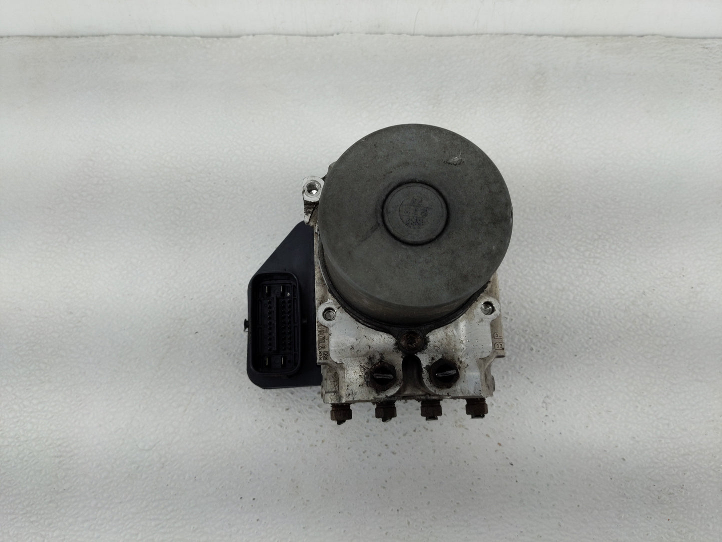 2017 Toyota Sienna ABS Pump Control Module Replacement P/N:133000-5710 89541-08270, 44540-08270 Fits OEM Used Auto Parts - O