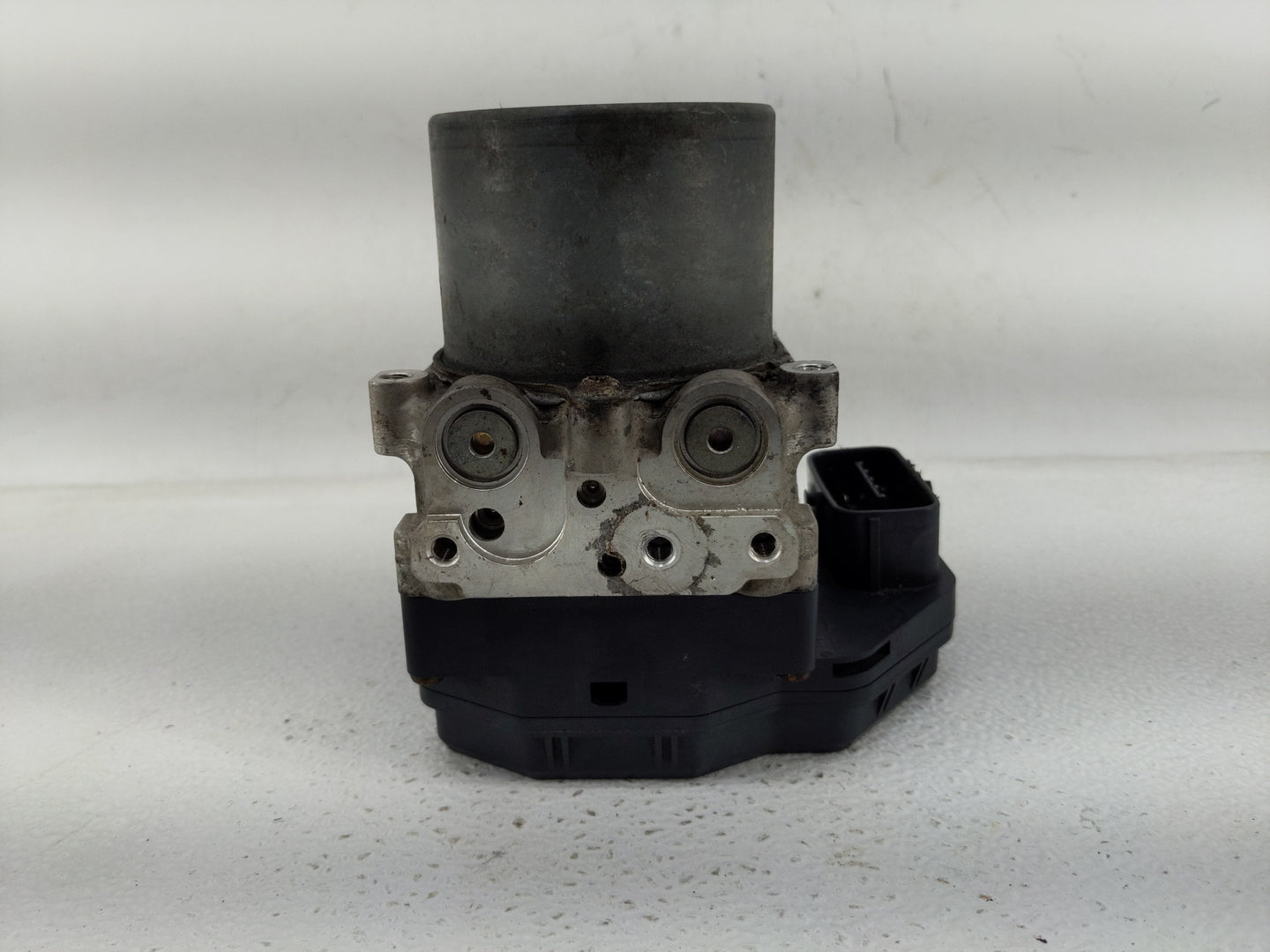 2017 Toyota Sienna ABS Pump Control Module Replacement P/N:133000-5710 89541-08270, 44540-08270 Fits OEM Used Auto Parts - O