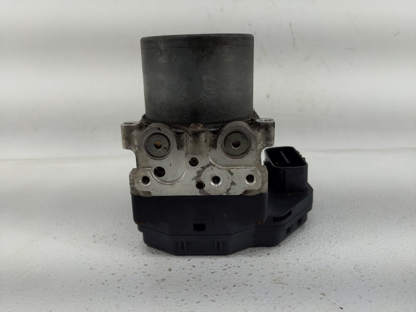 2017 Toyota Sienna ABS Pump Control Module Replacement P/N:133000-5710 89541-08270, 44540-08270 Fits OEM Used Auto Parts - O