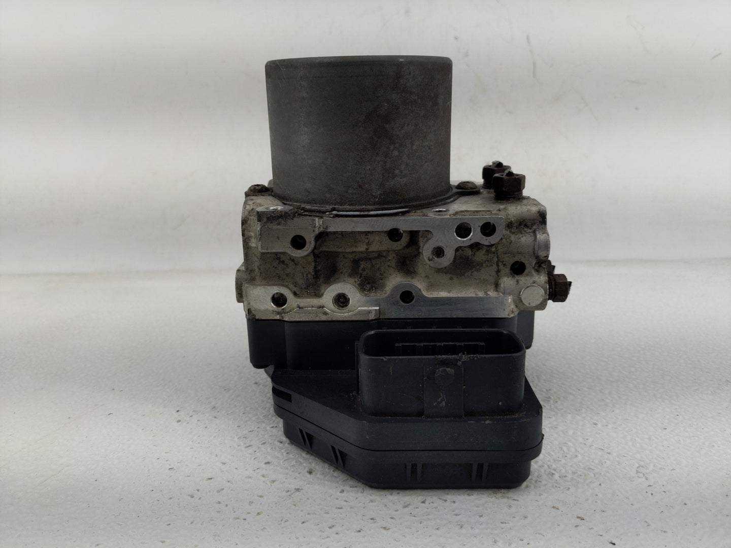 2017 Toyota Sienna ABS Pump Control Module Replacement P/N:133000-5710 89541-08270, 44540-08270 Fits OEM Used Auto Parts - O