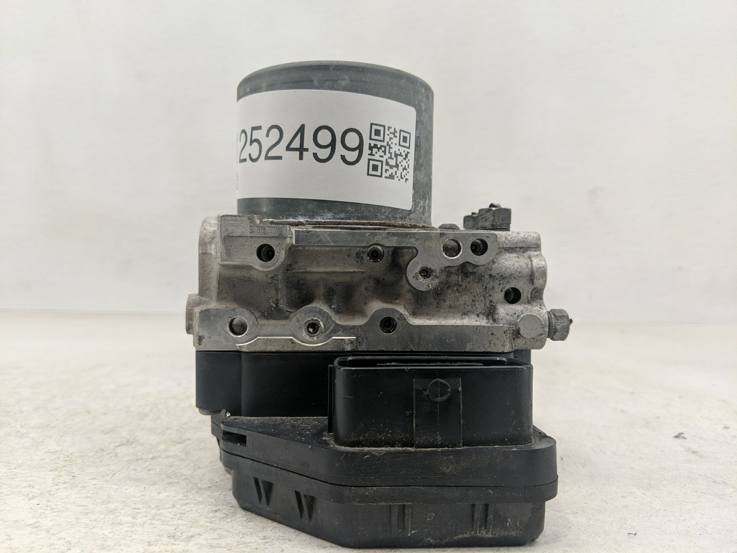 2017 Toyota Sienna ABS Pump Control Module Replacement P/N:89541-08270 133000-5710 Fits OEM Used Auto Parts - Oemusedautopar