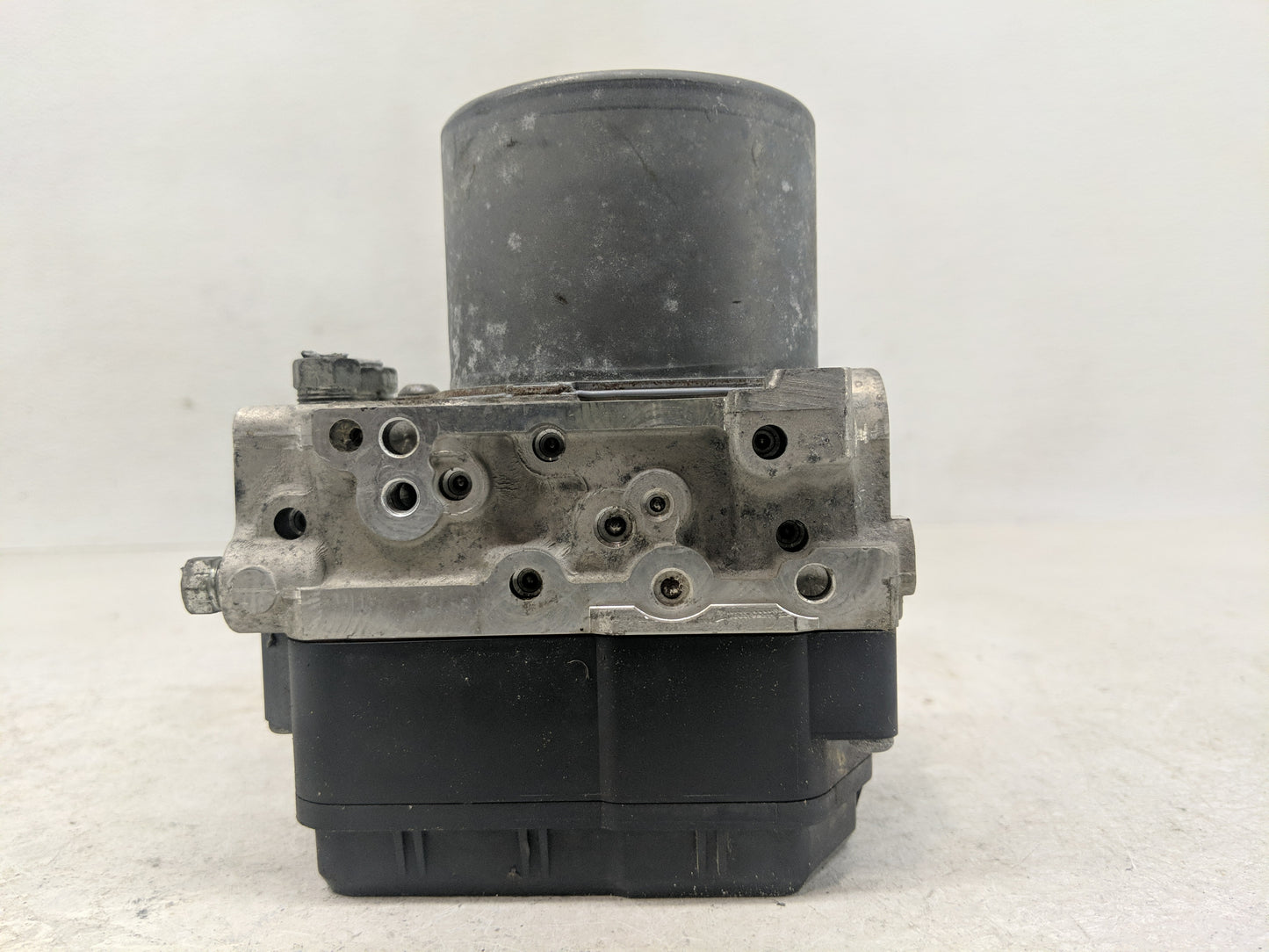 2017 Toyota Sienna ABS Pump Control Module Replacement P/N:89541-08270 133000-5710 Fits OEM Used Auto Parts - Oemusedautopar