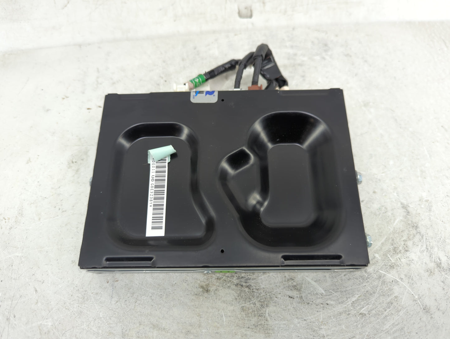 2015-2017 Toyota Sienna Radio AM FM Cd Player Receiver Replacement P/N:86180-0E011 Fits OEM Used Auto Parts - Oemusedautopar