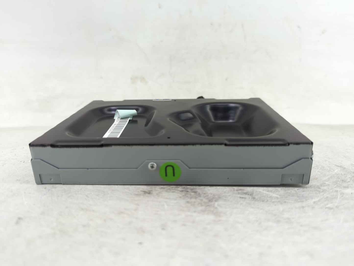 2015-2017 Toyota Sienna Radio AM FM Cd Player Receiver Replacement P/N:86180-0E011 Fits OEM Used Auto Parts - Oemusedautopar