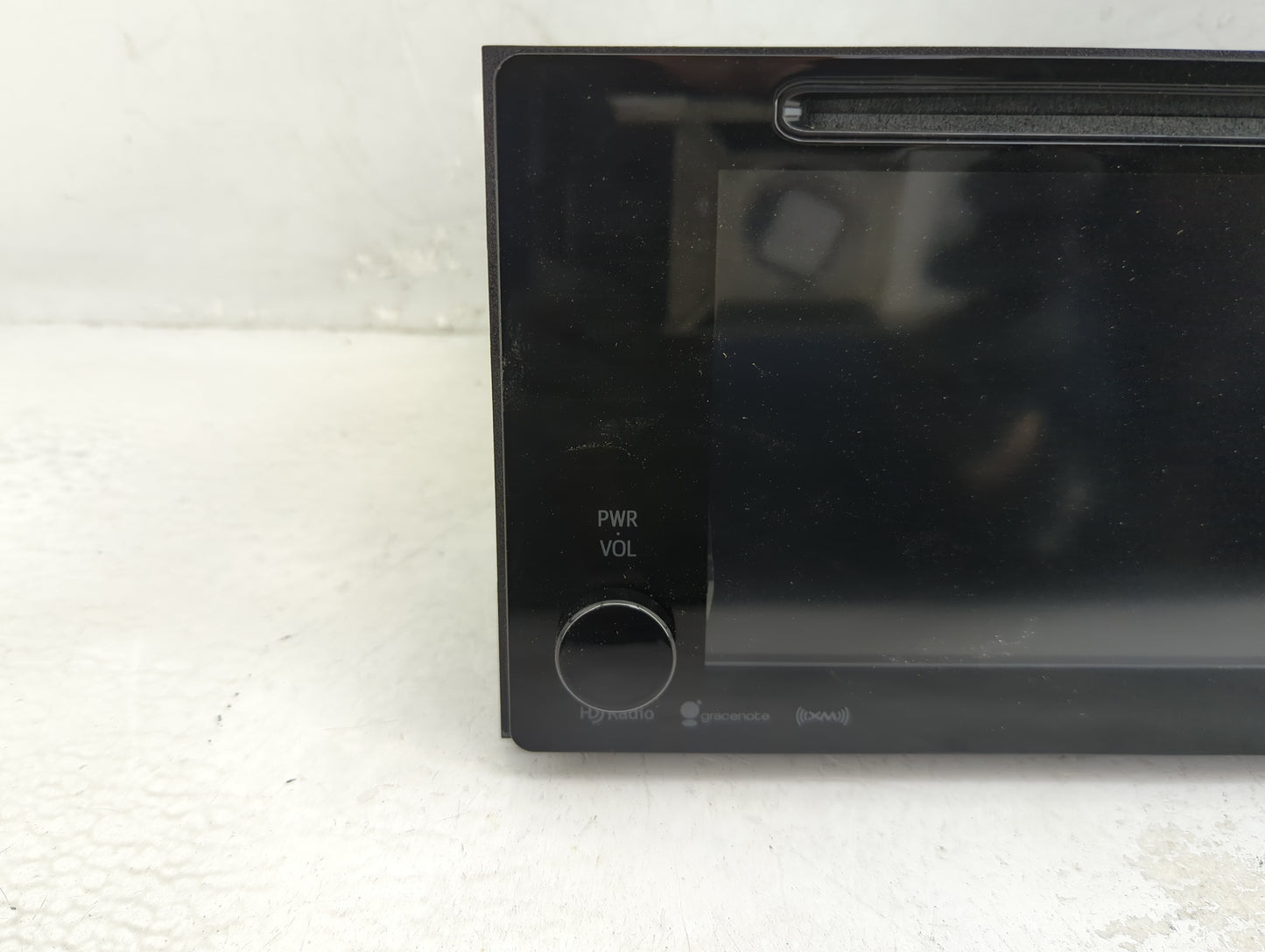 2016-2017 Toyota Sienna Radio AM FM Cd Player Receiver Replacement P/N:86100-08062 Fits Fits 2016 2017 OEM Used Auto Parts -