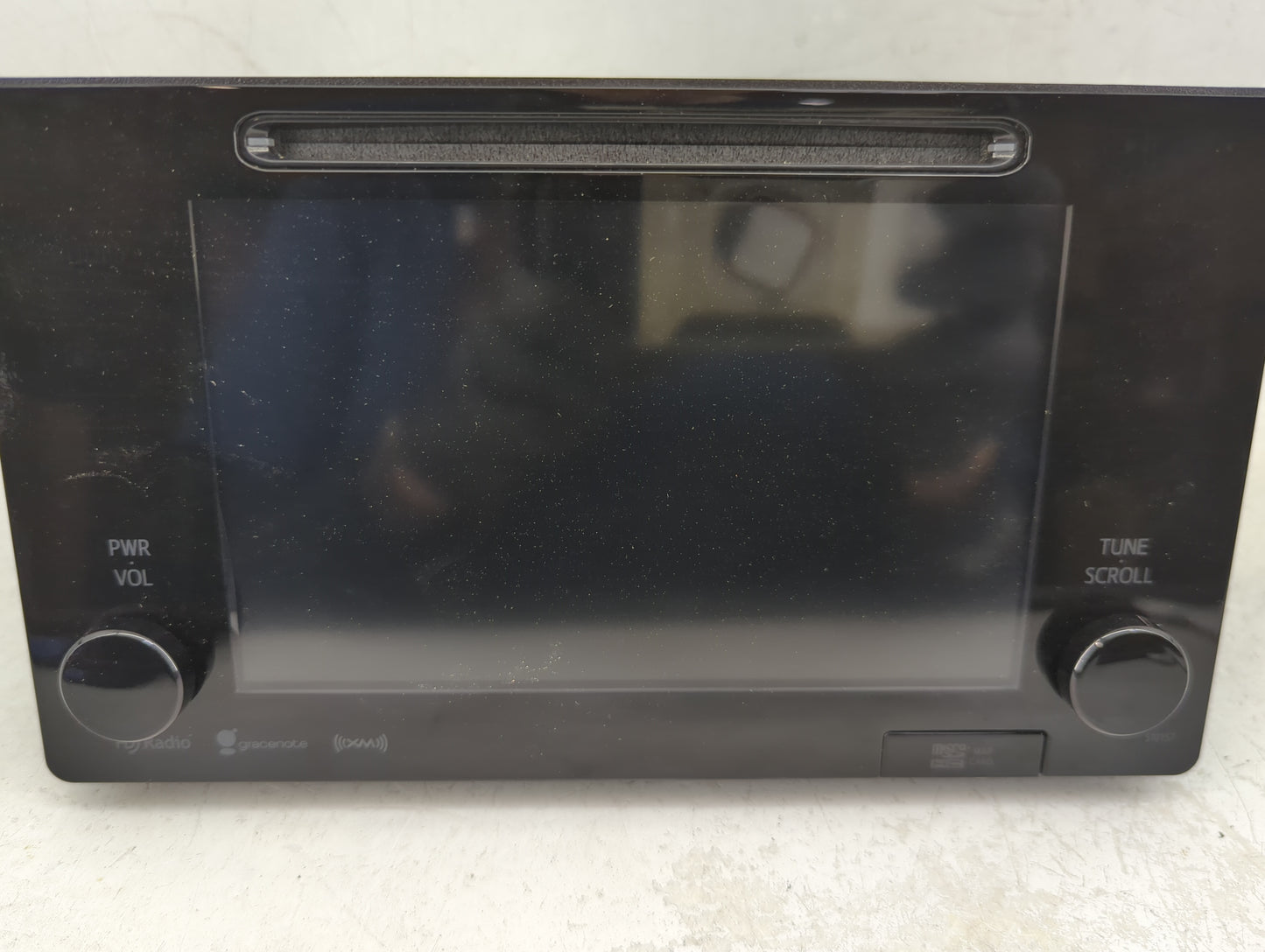 2016-2017 Toyota Sienna Radio AM FM Cd Player Receiver Replacement P/N:86100-08062 Fits Fits 2016 2017 OEM Used Auto Parts -