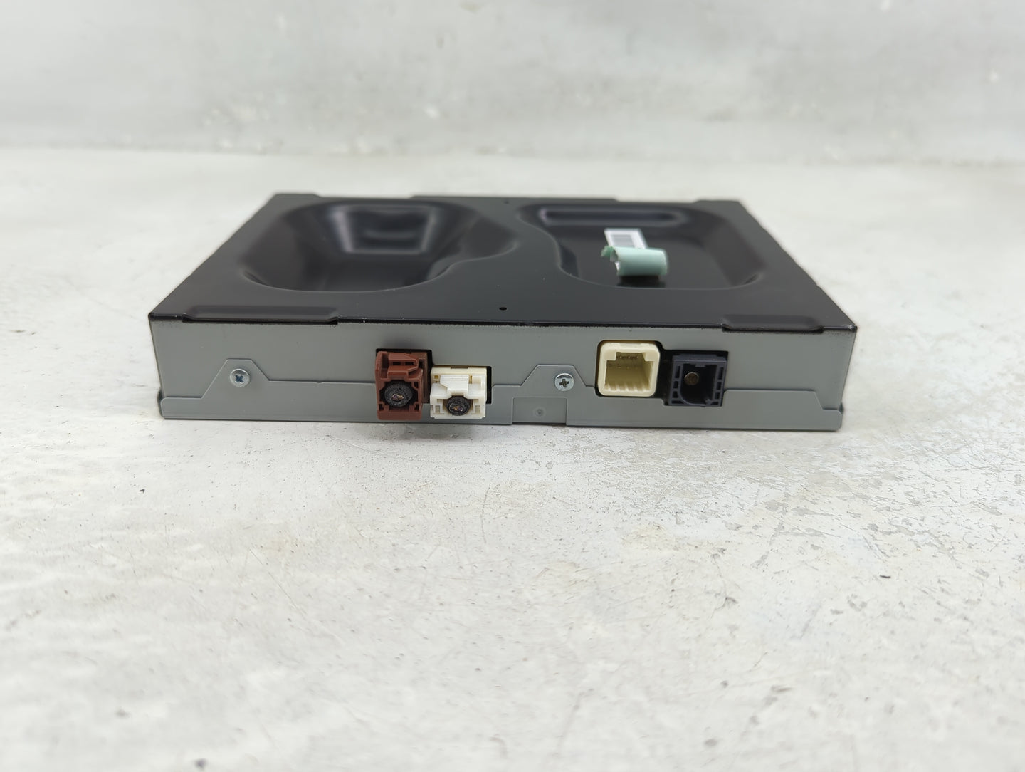2015-2017 Toyota Sienna Radio AM FM Cd Player Receiver Replacement P/N:86180-0E011 Fits OEM Used Auto Parts - Oemusedautopar
