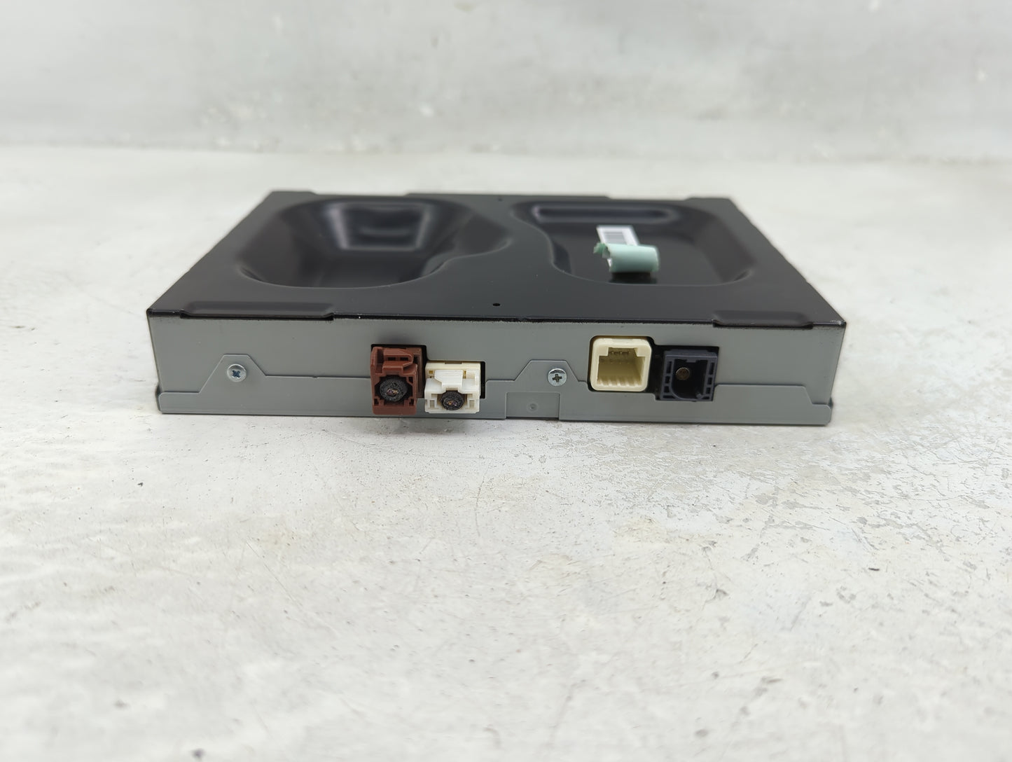 2015-2017 Toyota Sienna Radio AM FM Cd Player Receiver Replacement P/N:86180-0E011 Fits OEM Used Auto Parts - Oemusedautopar