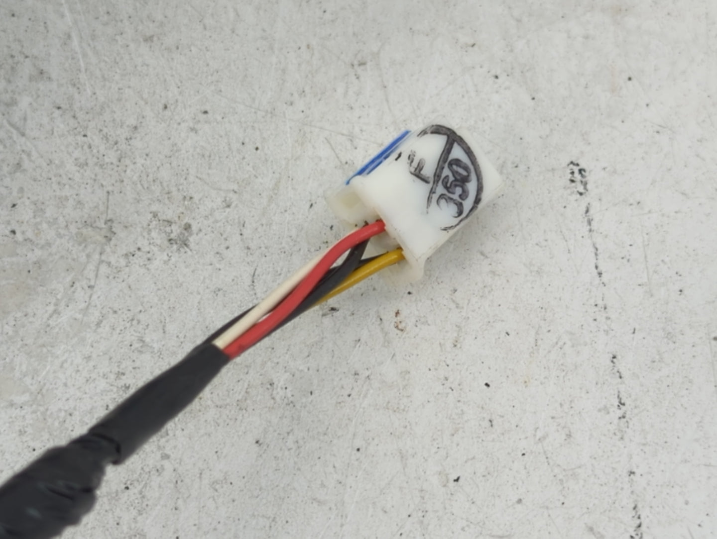 2015-2017 Toyota Sienna Passenger Side View Mirror - Right Door Mirror OEM Used - Oemusedautoparts1.com