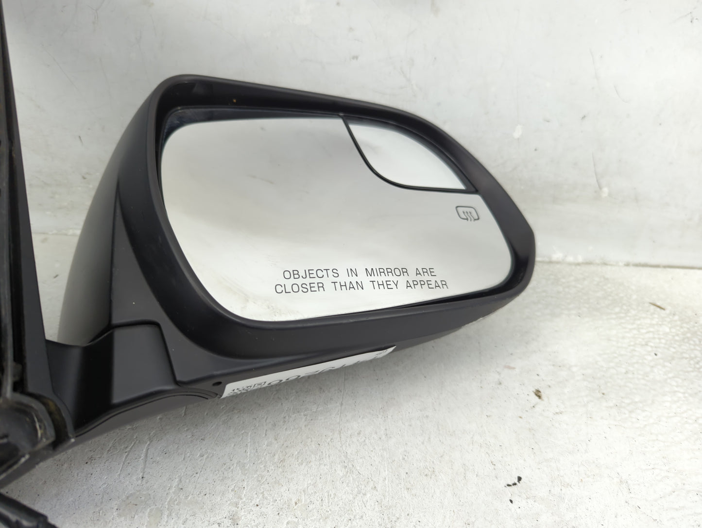 2015-2017 Toyota Sienna Passenger Side View Mirror - Right Door Mirror OEM Used - Oemusedautoparts1.com