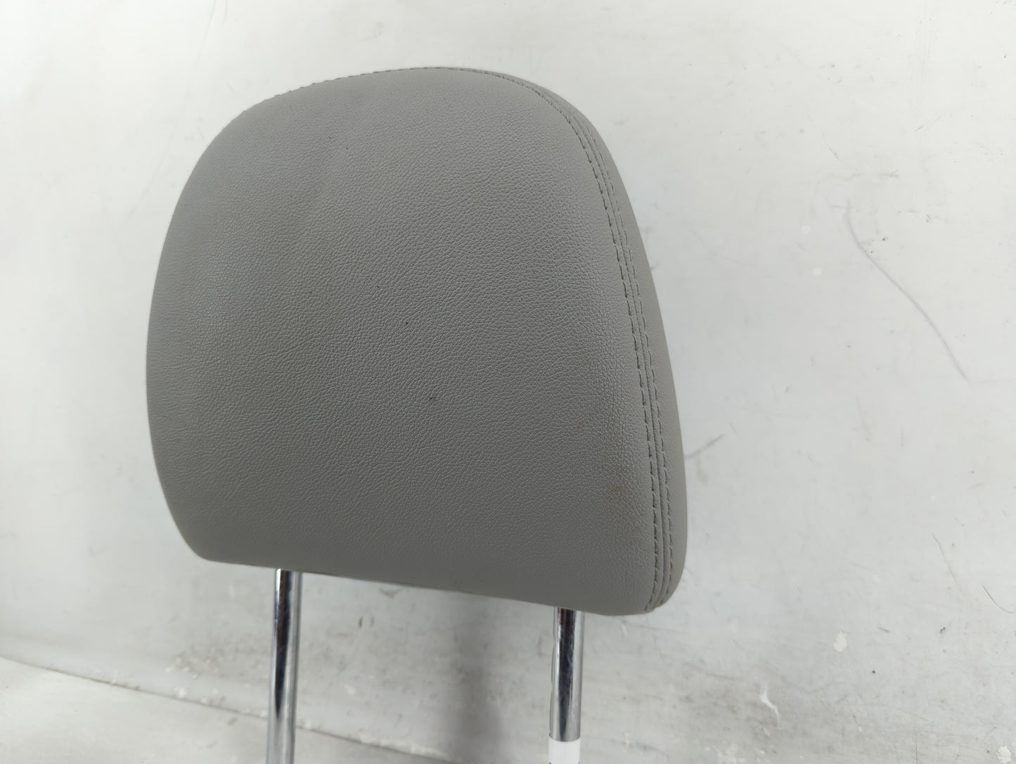2017 Toyota Sienna Headrest Head Rest Front Driver Seat Gray - Oemusedautoparts1.com