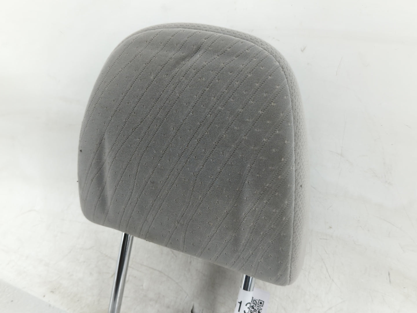2017 Toyota Sienna Headrest Head Rest Front Driver Seat Gray - Oemusedautoparts1.com