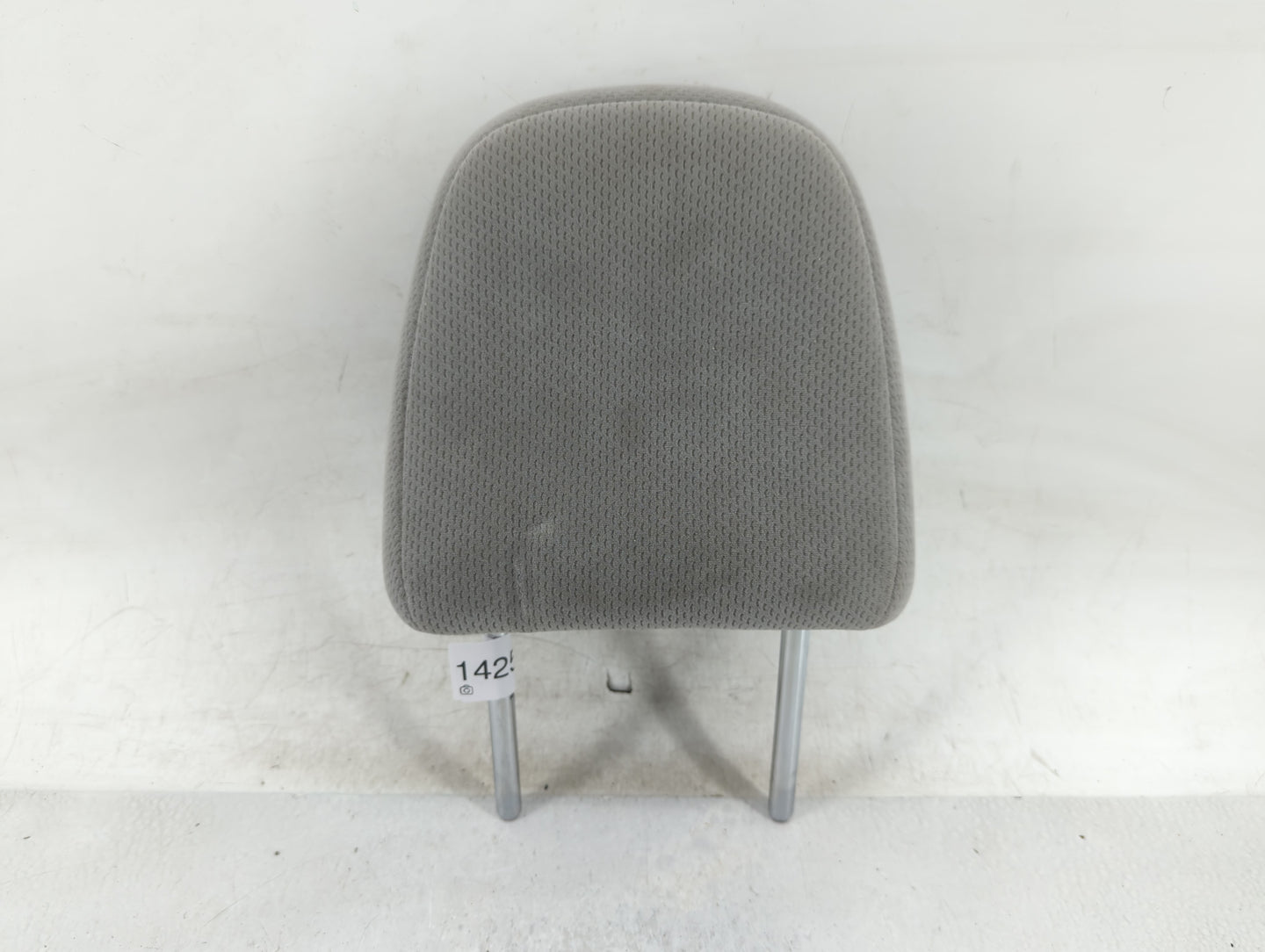 2017 Toyota Sienna Headrest Head Rest Front Driver Seat Gray - Oemusedautoparts1.com